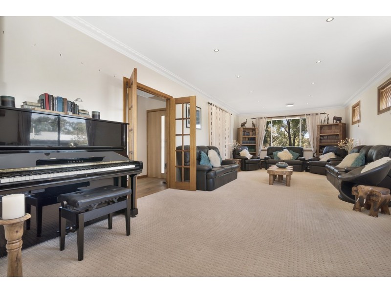 45 Emmett Street, Golden Square VIC 3555