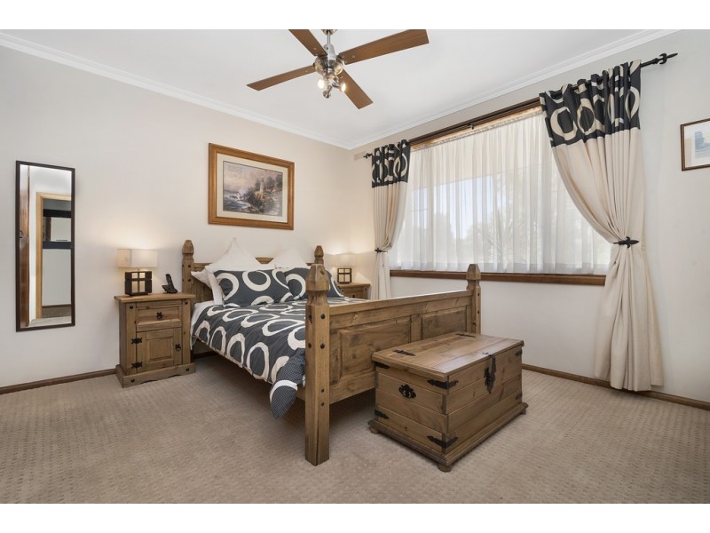 45 Emmett Street, Golden Square VIC 3555