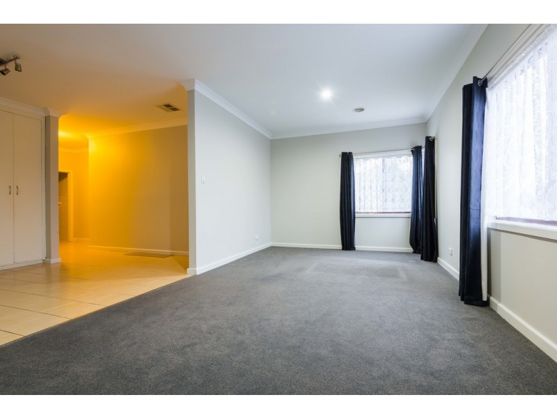 311 High Street, Kangaroo Flat VIC 3555