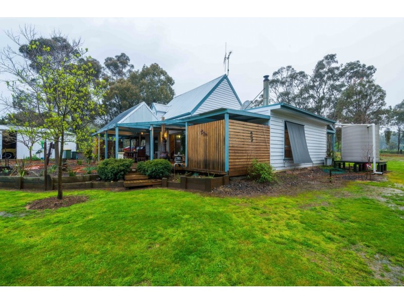 10 Trudgeons Road, Welshmans Reef VIC 3462