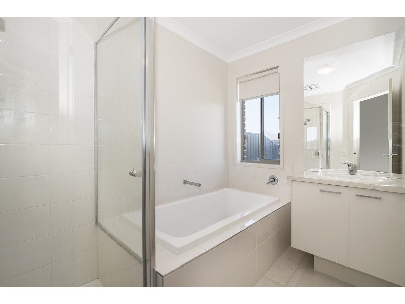 68 Yellowgum Drive, Epsom VIC 3551