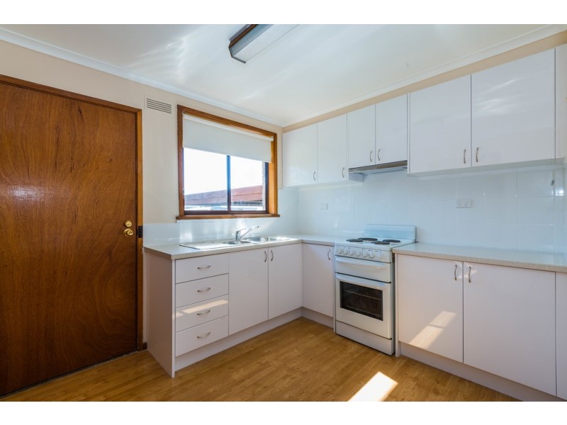 2/49 Thunder Street, North Bendigo VIC 3550