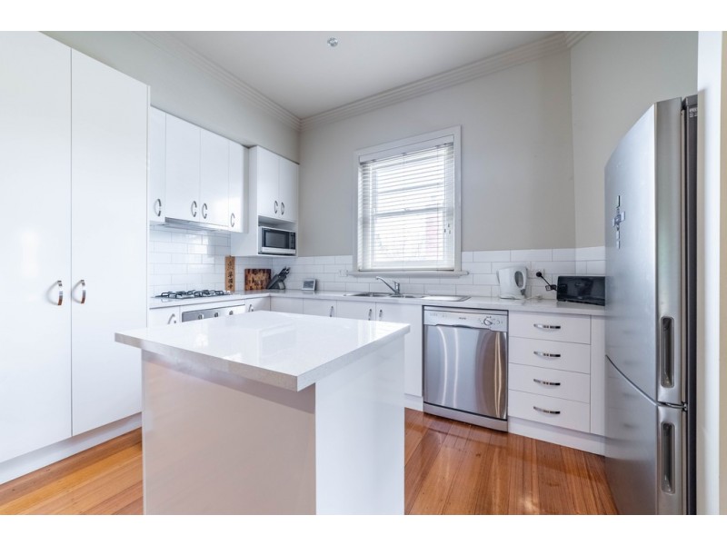 38 Russell Street, Quarry Hill VIC 3550