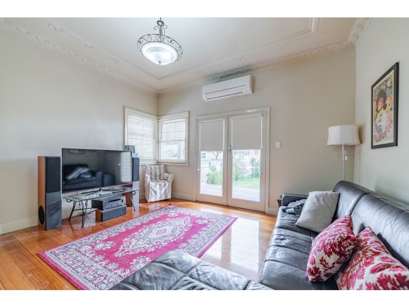 38 Russell Street, Quarry Hill VIC 3550