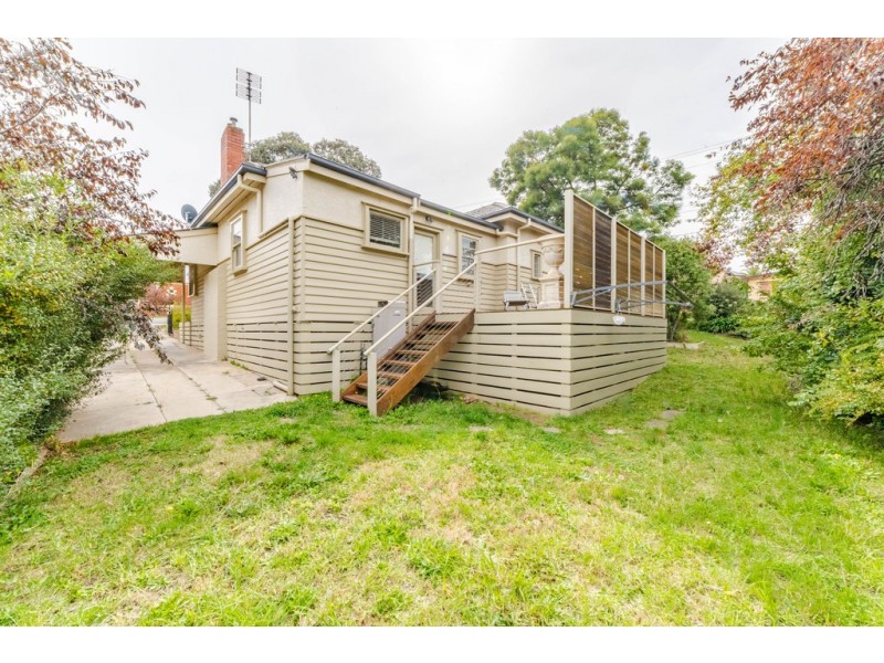 38 Russell Street, Quarry Hill VIC 3550