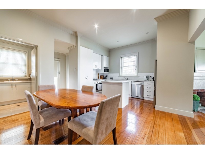 38 Russell Street, Quarry Hill VIC 3550