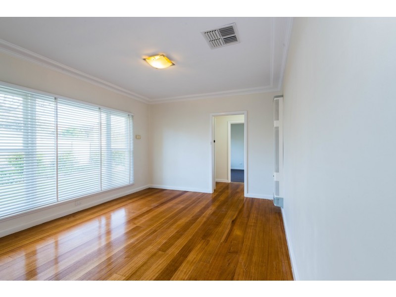 11 Lobb Street, North Bendigo VIC 3550