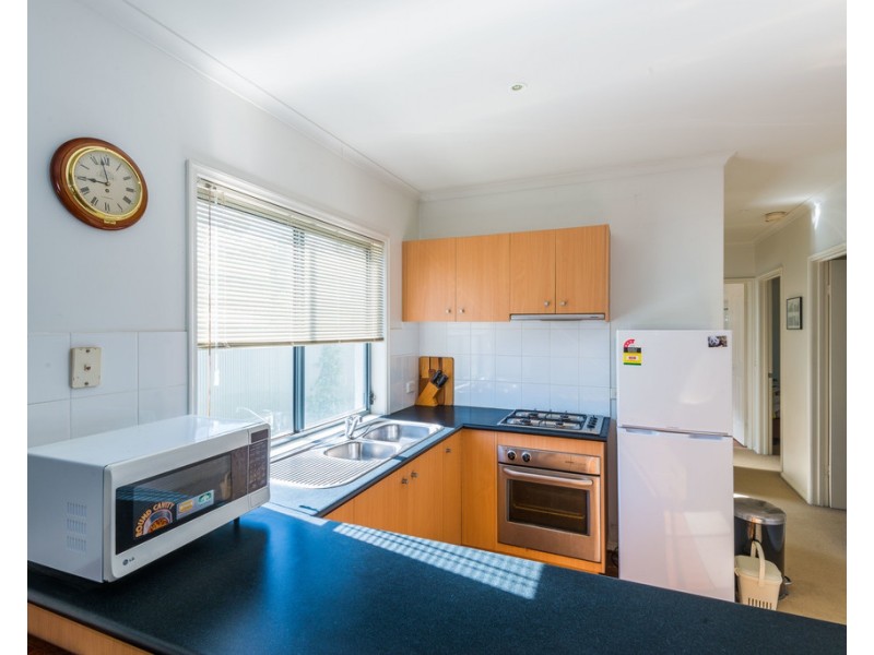 76 Honeysuckle Street, Ironbark VIC 3550