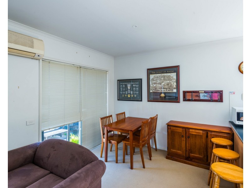 76 Honeysuckle Street, Ironbark VIC 3550