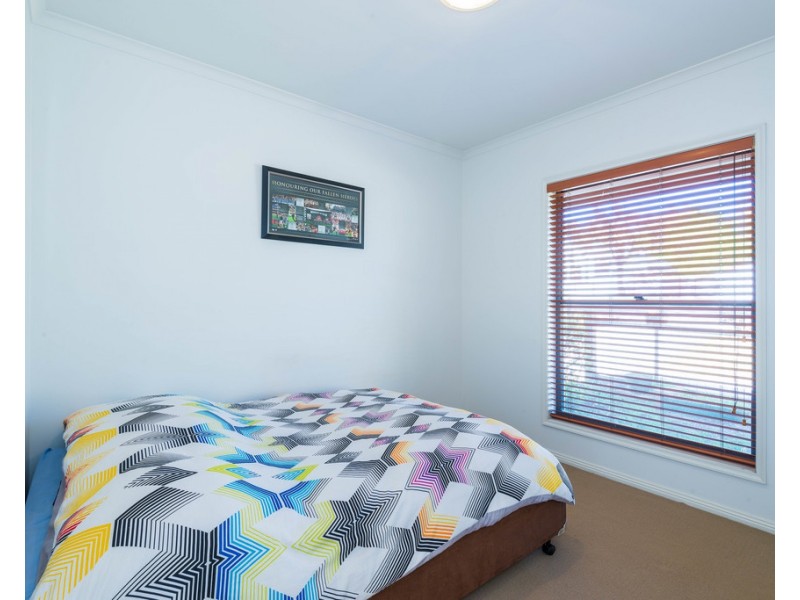 76 Honeysuckle Street, Ironbark VIC 3550