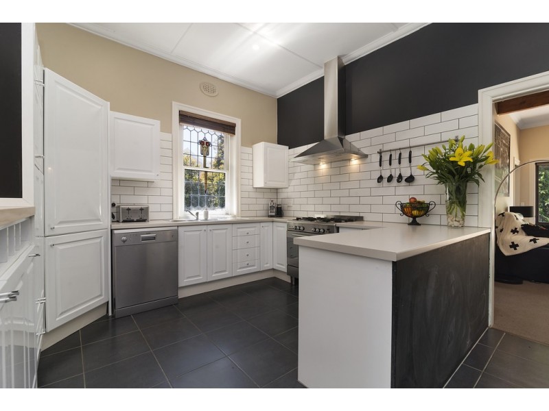 332-334 Woodward Road, Golden Square VIC 3555