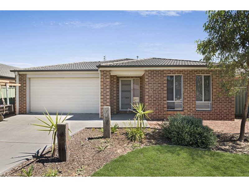 24 Caulfield Drive, Ascot VIC 3551