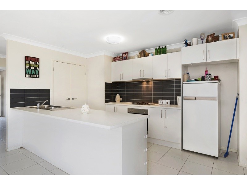 24 Caulfield Drive, Ascot VIC 3551