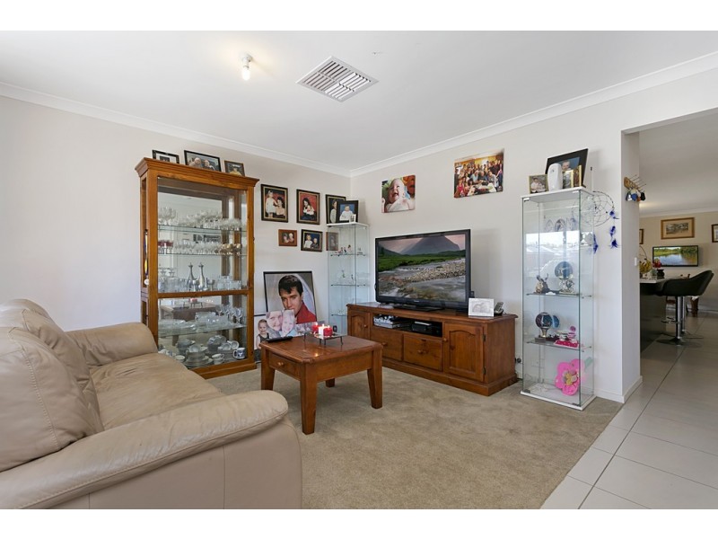 4 Arrawalli Avenue, Ascot VIC 3551