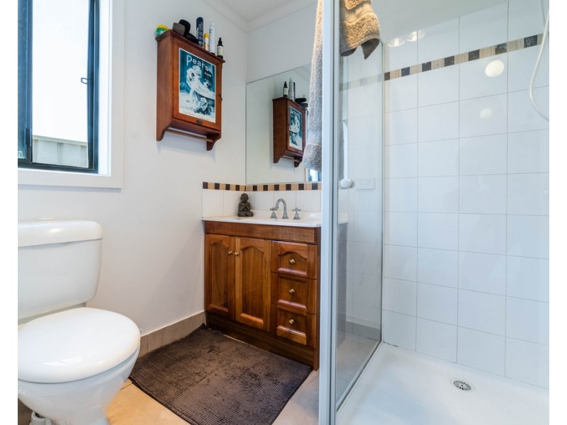 8 Aliza Avenue, California Gully VIC 3556