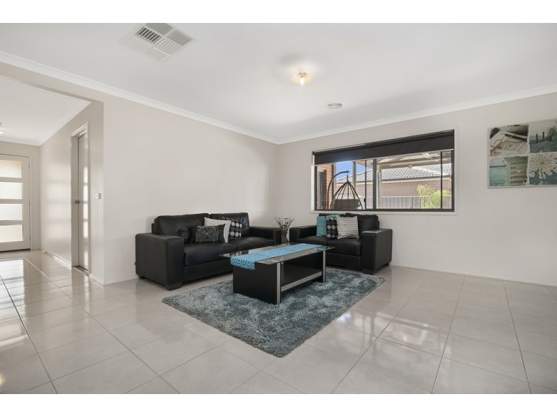 254 Station Street, Epsom VIC 3551