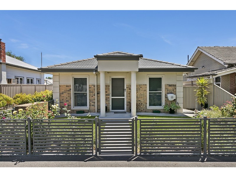 1/42 Sternberg St, Kennington VIC 3550