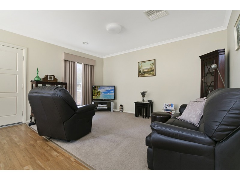 1/42 Sternberg St, Kennington VIC 3550
