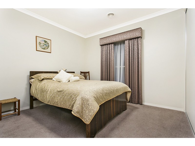 1/42 Sternberg St, Kennington VIC 3550