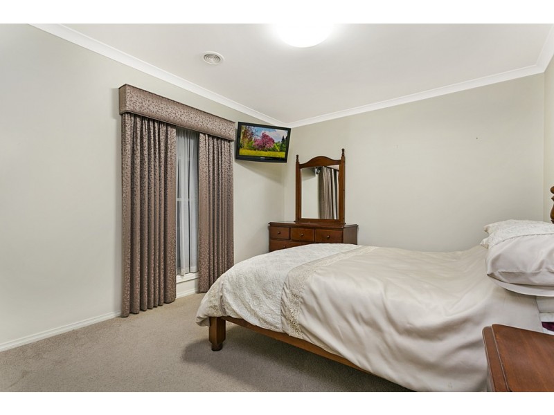 1/42 Sternberg St, Kennington VIC 3550