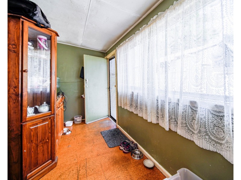 4 Woolcock Avenue, Kangaroo Flat VIC 3555