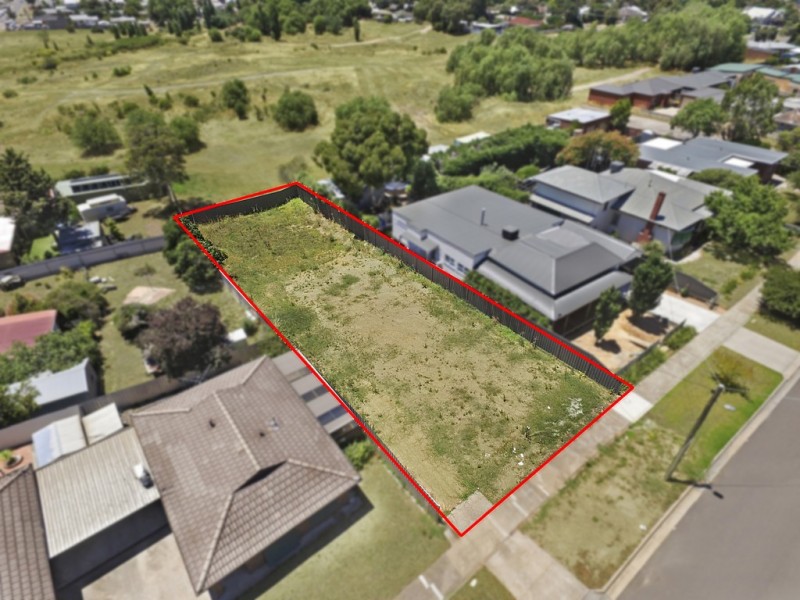 36 Ophir St, Golden Square VIC 3555