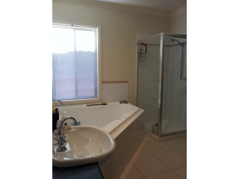 4 Alkoomi Court, Epsom VIC 3551