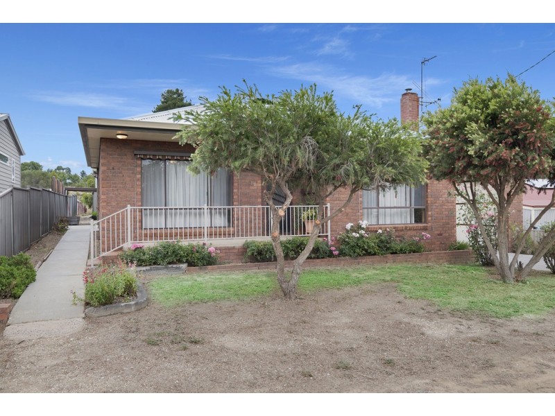 231 Main Rd, Chewton VIC 3451