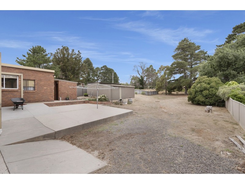 231 Main Rd, Chewton VIC 3451