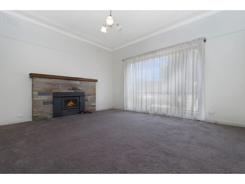 231 Main Rd, Chewton VIC 3451