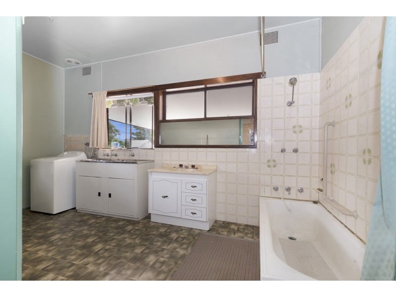 231 Main Rd, Chewton VIC 3451