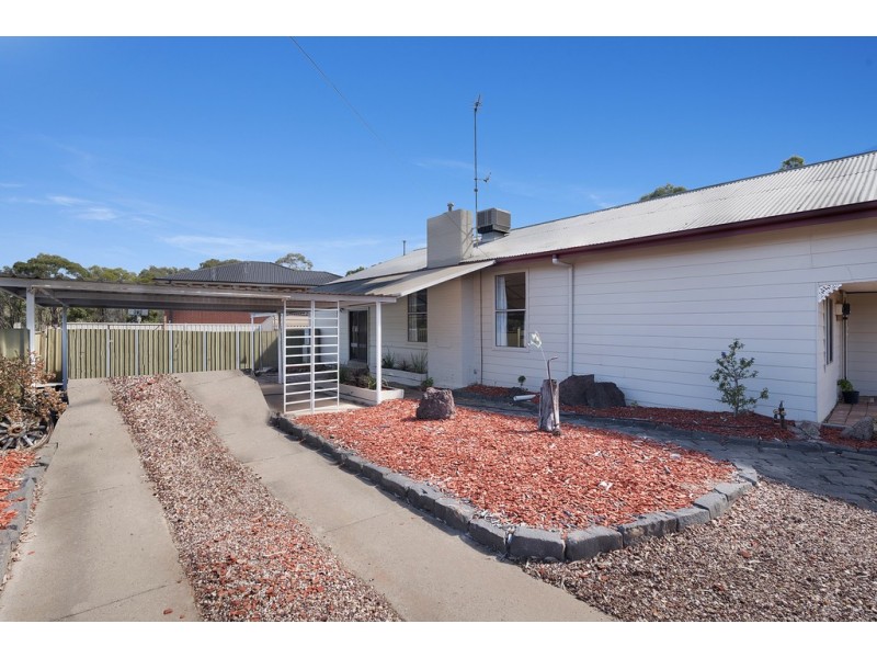 25 Walls Street, Eaglehawk VIC 3556