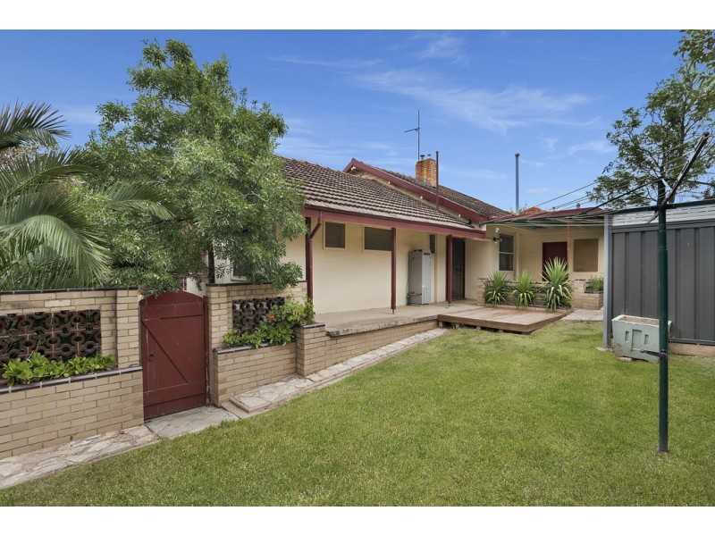 177 St Aidans Rd, Kennington VIC 3550