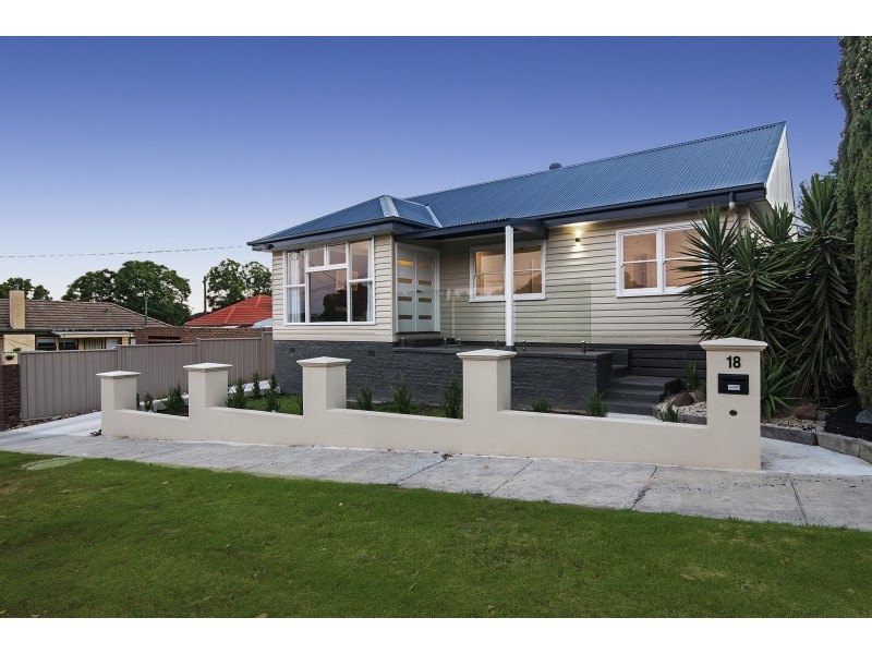 18 Moray Crescent, North Bendigo VIC 3550