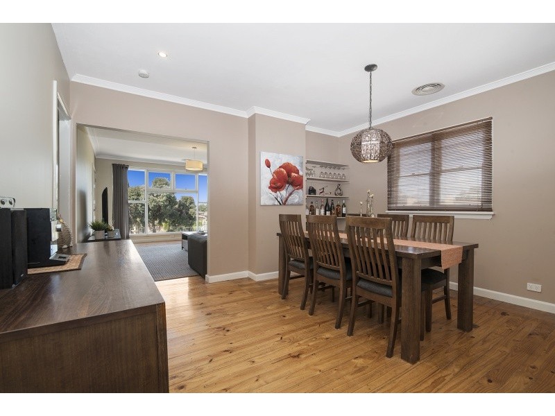 18 Moray Crescent, North Bendigo VIC 3550