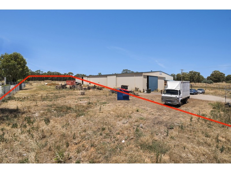 2 Alstonevale Court, East Bendigo VIC 3550