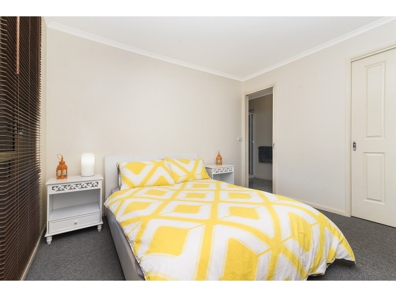 32 Buckland Street, Epsom VIC 3551