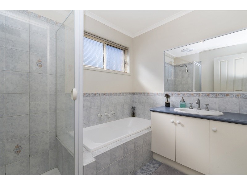 32 Buckland Street, Epsom VIC 3551