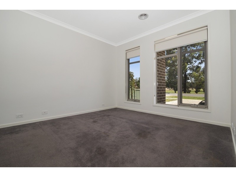 13 Gladeville Drive,, Eaglehawk VIC 3556