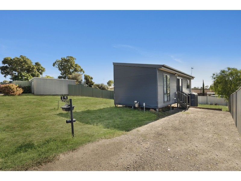 19 Batten Street, California Gully VIC 3556