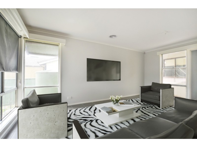 12 Truscott Avenue, California Gully VIC 3556