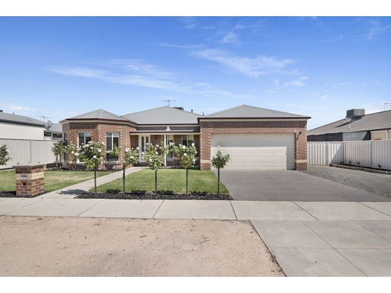 53 Goynes Rd, Epsom VIC 3551