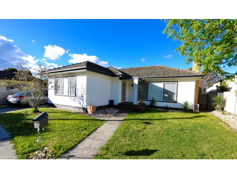 4 Nicholls Court, White Hills VIC 3550