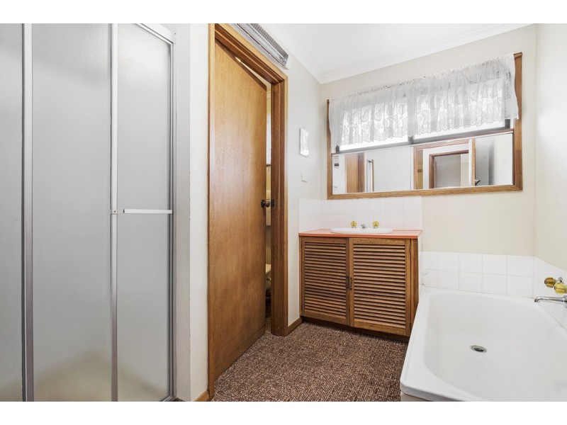 4/5 Carpenter Street, Kangaroo Flat VIC 3555