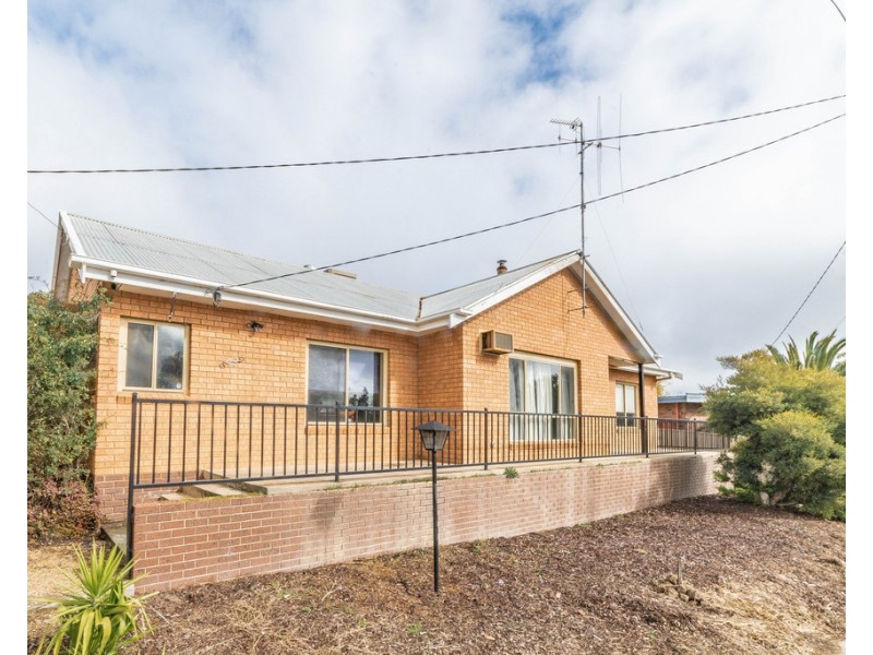 43 Holmes Road, North Bendigo VIC 3550