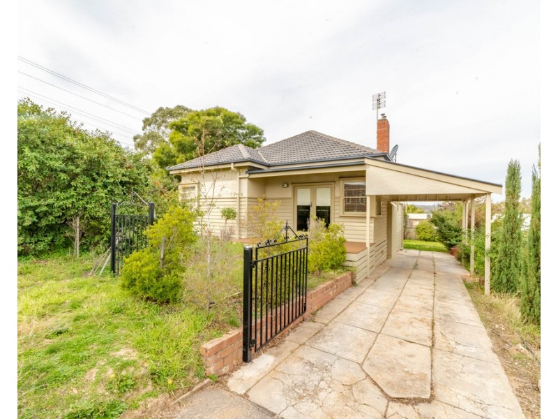38 Russell Street, Quarry Hill VIC 3550