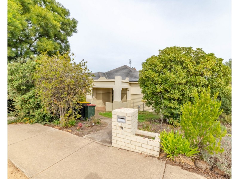 38 Russell Street, Quarry Hill VIC 3550