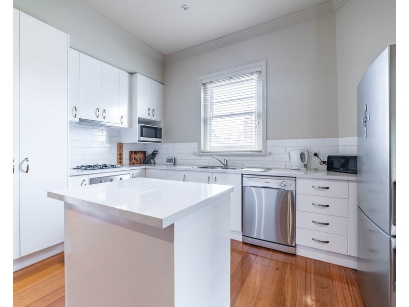 38 Russell Street, Quarry Hill VIC 3550
