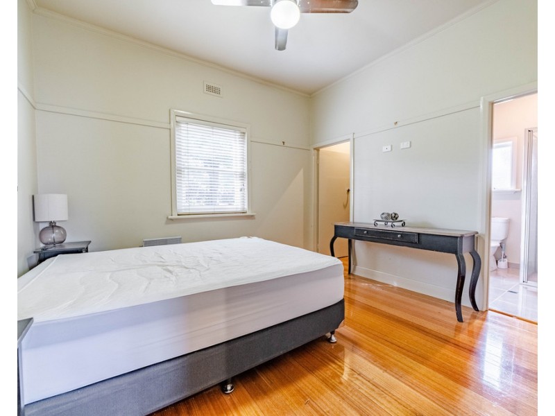 38 Russell Street, Quarry Hill VIC 3550