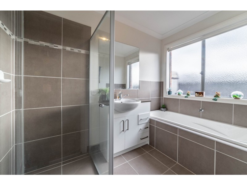 5 Saltbush Street, Jackass Flat VIC 3556